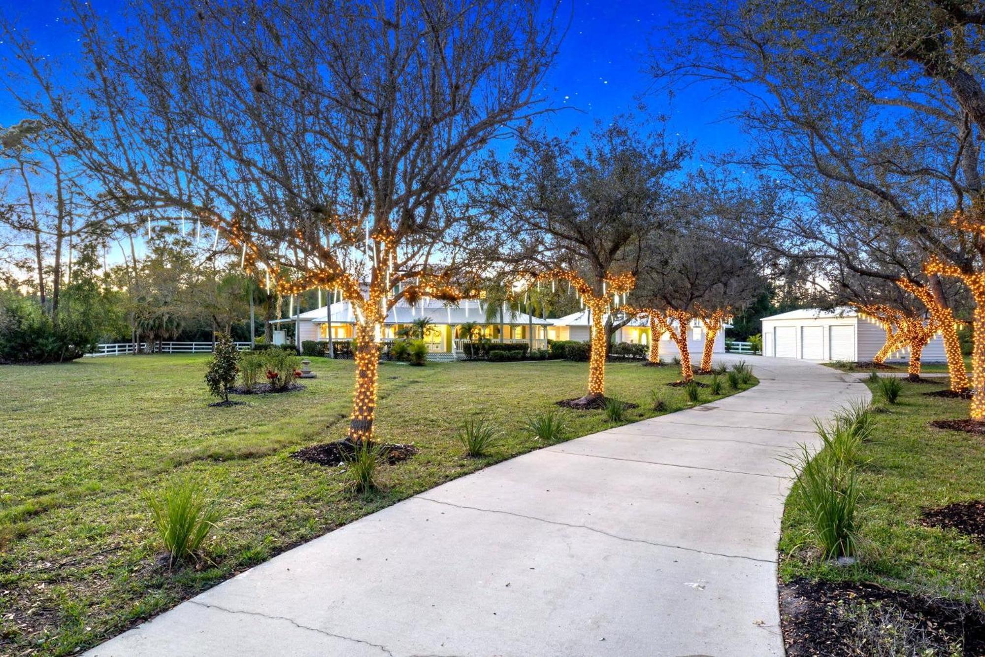 Chic 1 Bedroom Private Poolside Suite Sleeps 4 Fort Myers Exterior photo